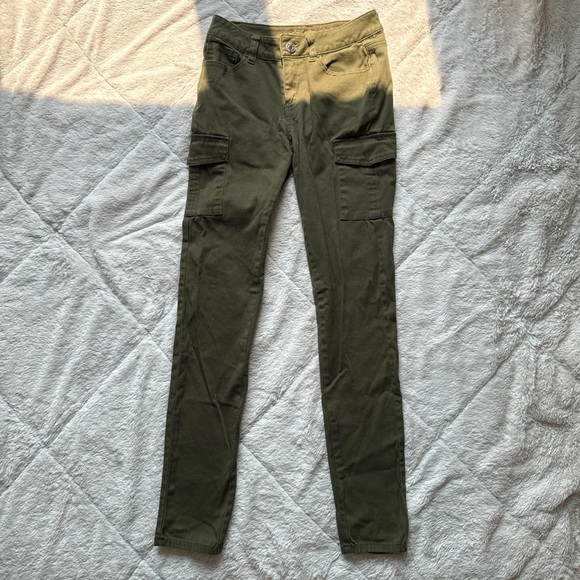 Olive green cargo pants - Picture 1 of 4